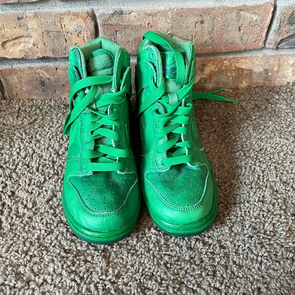mint green nike high tops
